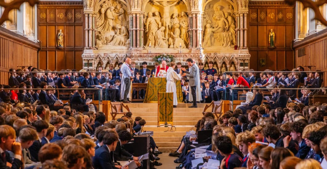 Installation-of-Bishop-Humphrey-Southern-as-Provost-Chapel-Hurstpierpoint-College-01