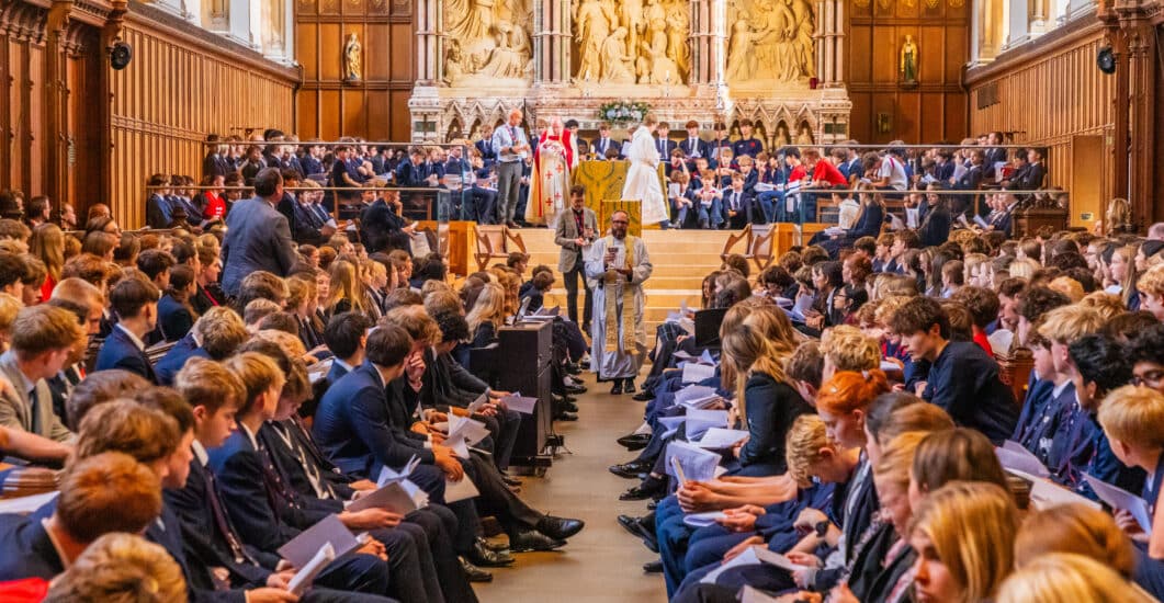 Installation-of-Bishop-Humphrey-Southern-as-Provost-Chapel-Hurstpierpoint-College-02